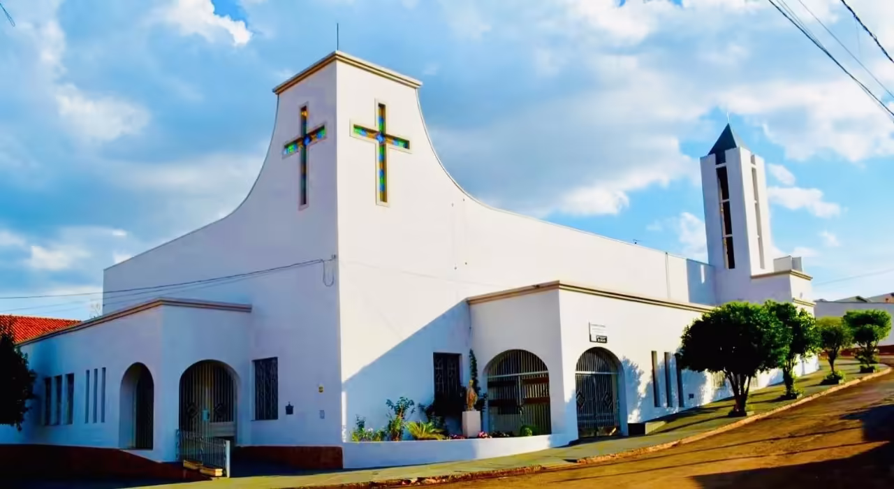 Foto de Paróquia Santa Helena e São Cura D’Ars